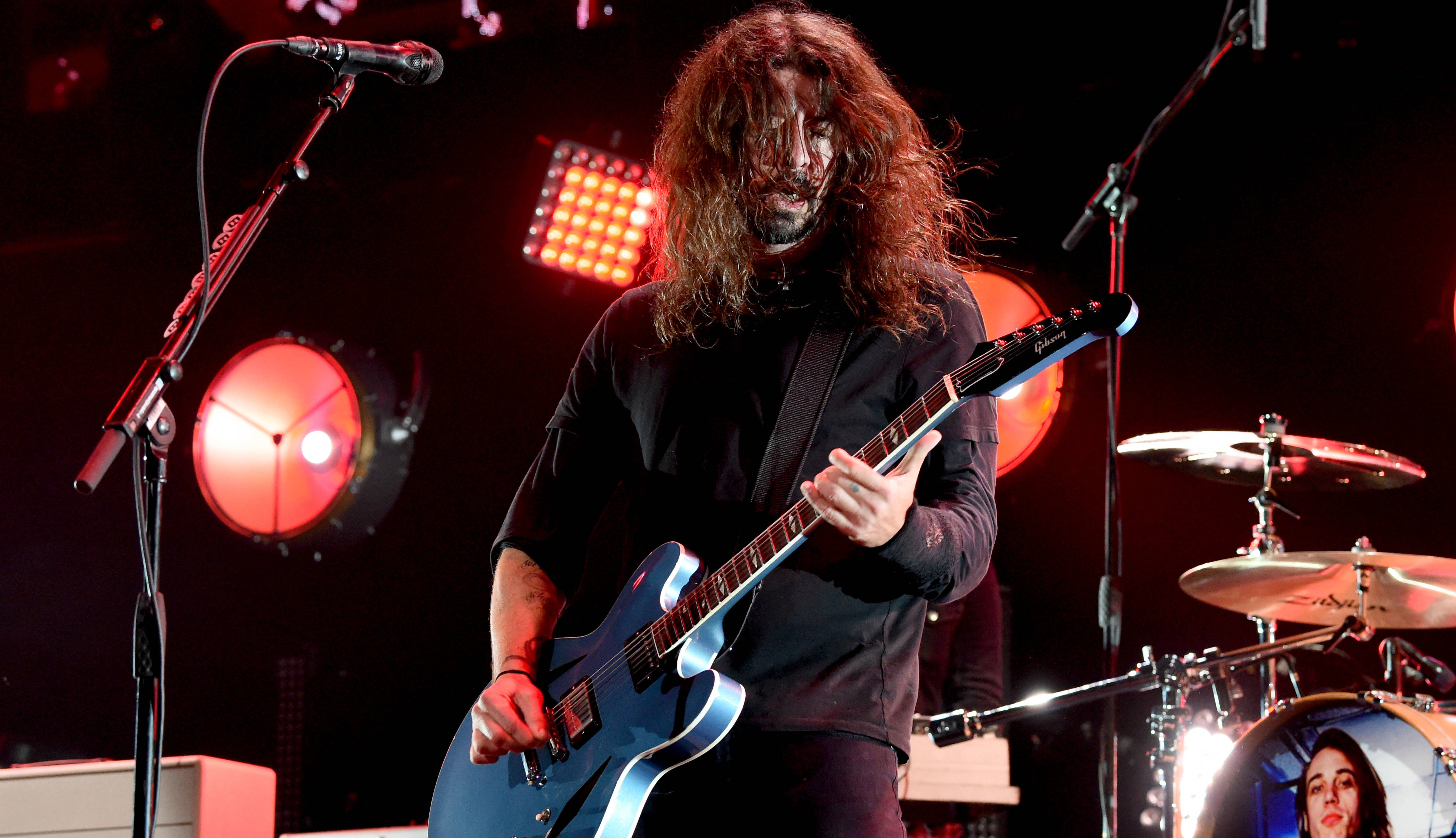Dave Grohl tritt mit Audioslave beim Tribute für Chris Cornell auf