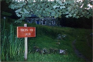 Bron-Yr-Aur