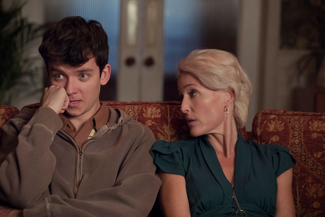 Asa Butterfield und Gillian Anderson in „Sex Education“