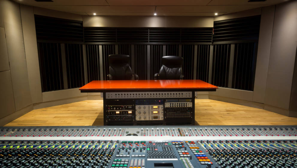 U2 Spenden und Tag in Windmill Lane Recording Studios in Dublin gewinnen