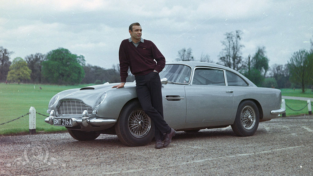 Vergangene Zeiten: James Bond mit Aston Martin in „Goldfinger“