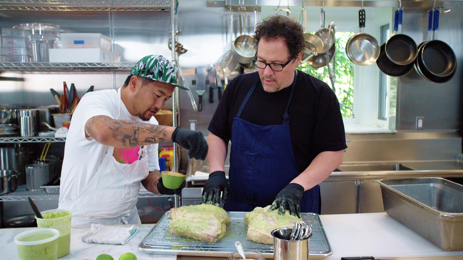 Roy Choi und Jon Favreau in der Netflix-Dokuserie „The Chef Show“