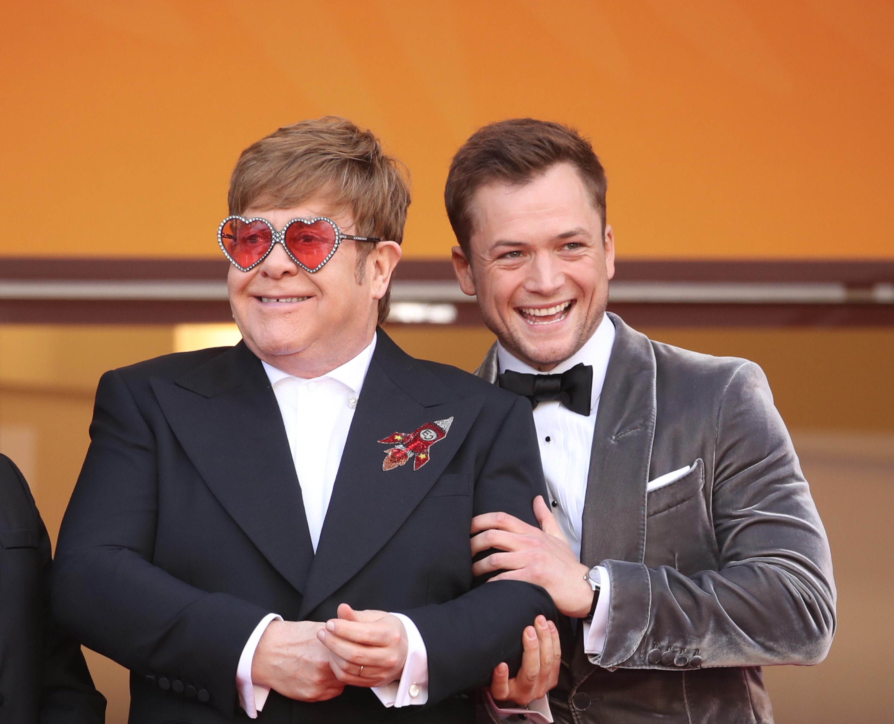 Verstehen sich sichtlich blendend: Elton John und Taron Egerton