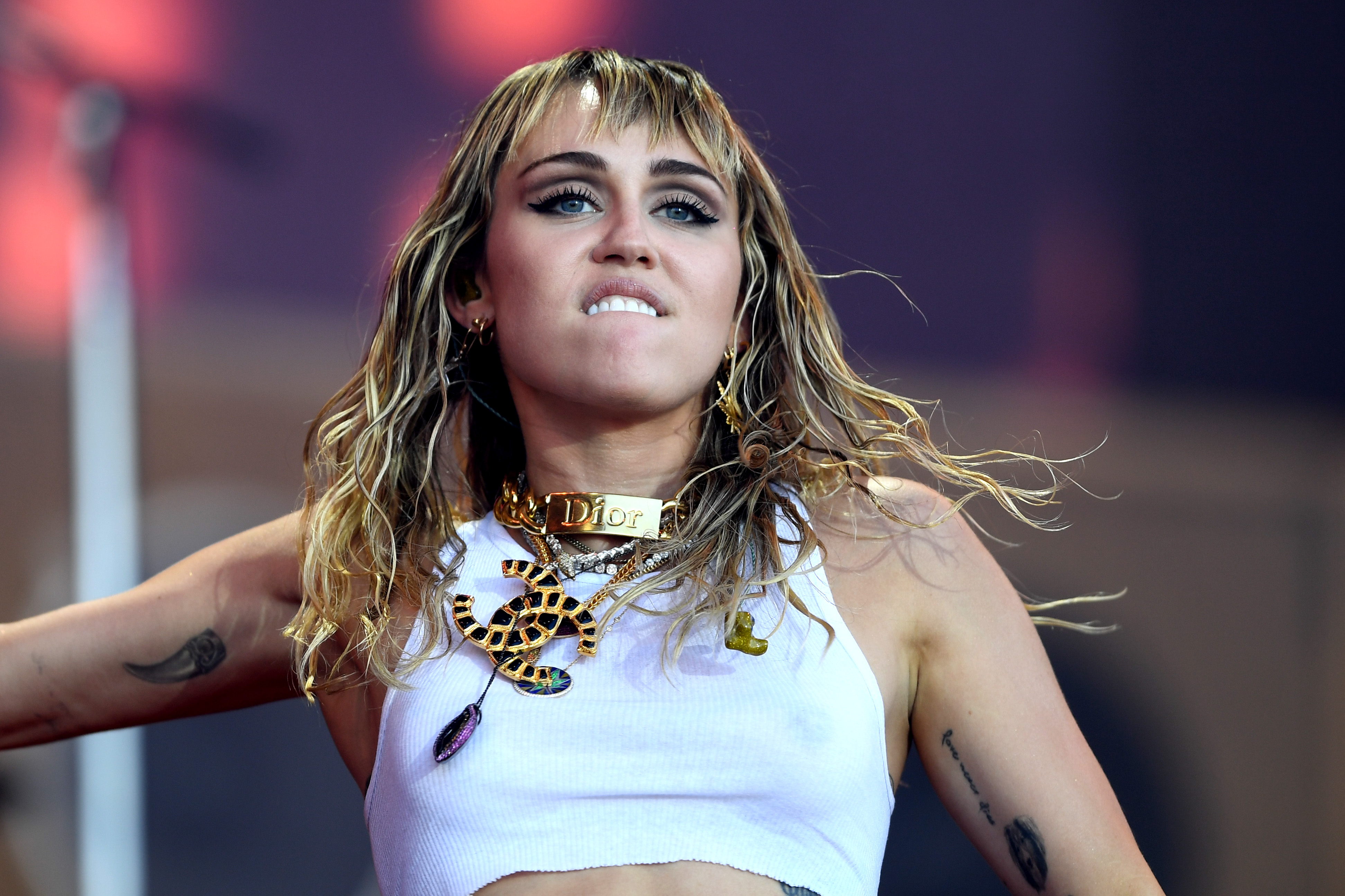 Lesbe miley cyrus Miley Cyrus