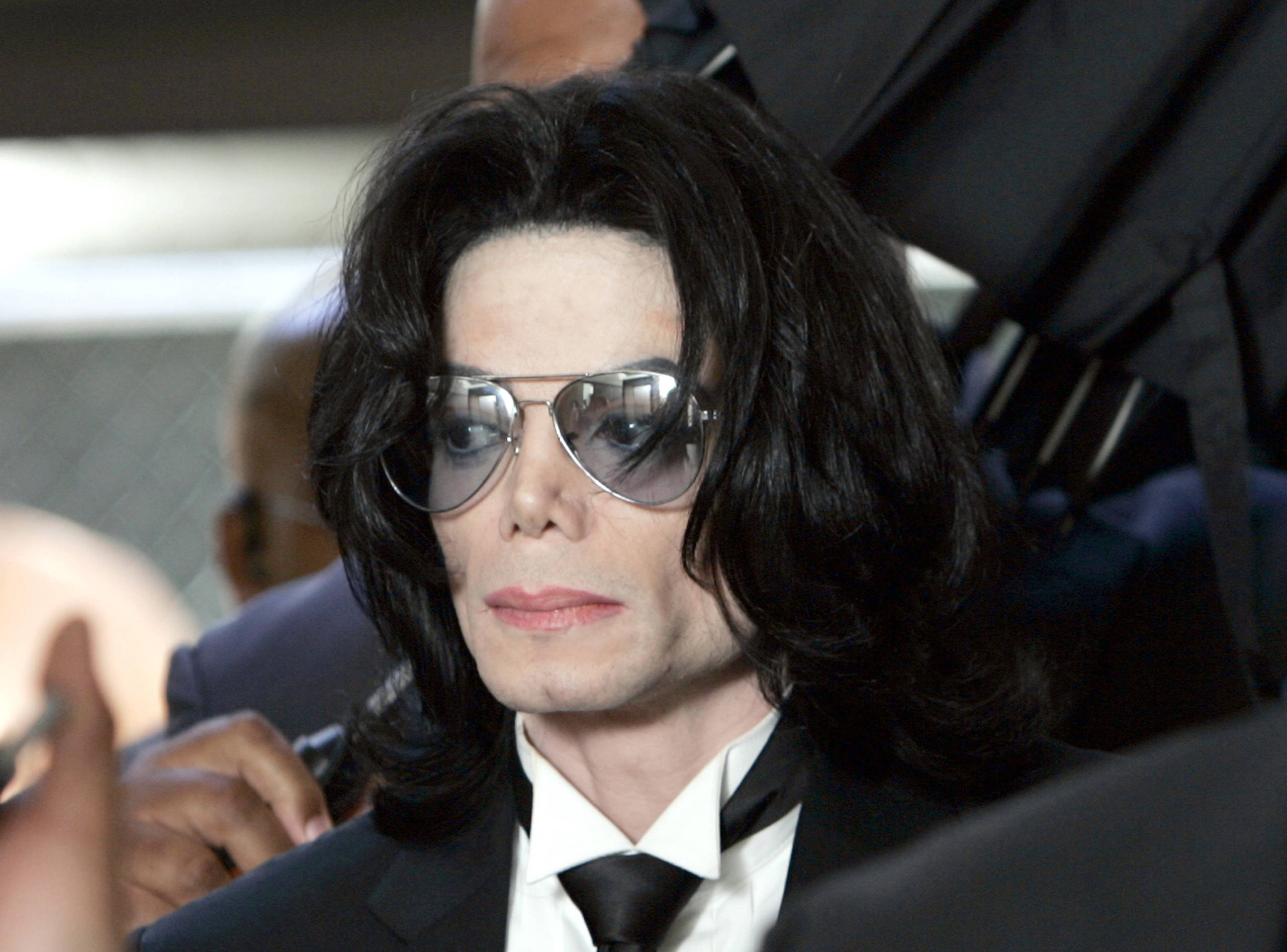 Michael Jackson bei einem Gerichtstermin 2005