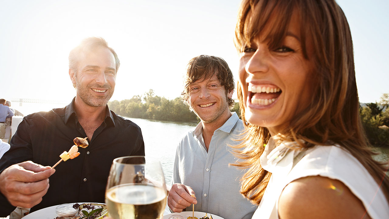 RH_DLX_PEOPLE_BARBECUE_01_web