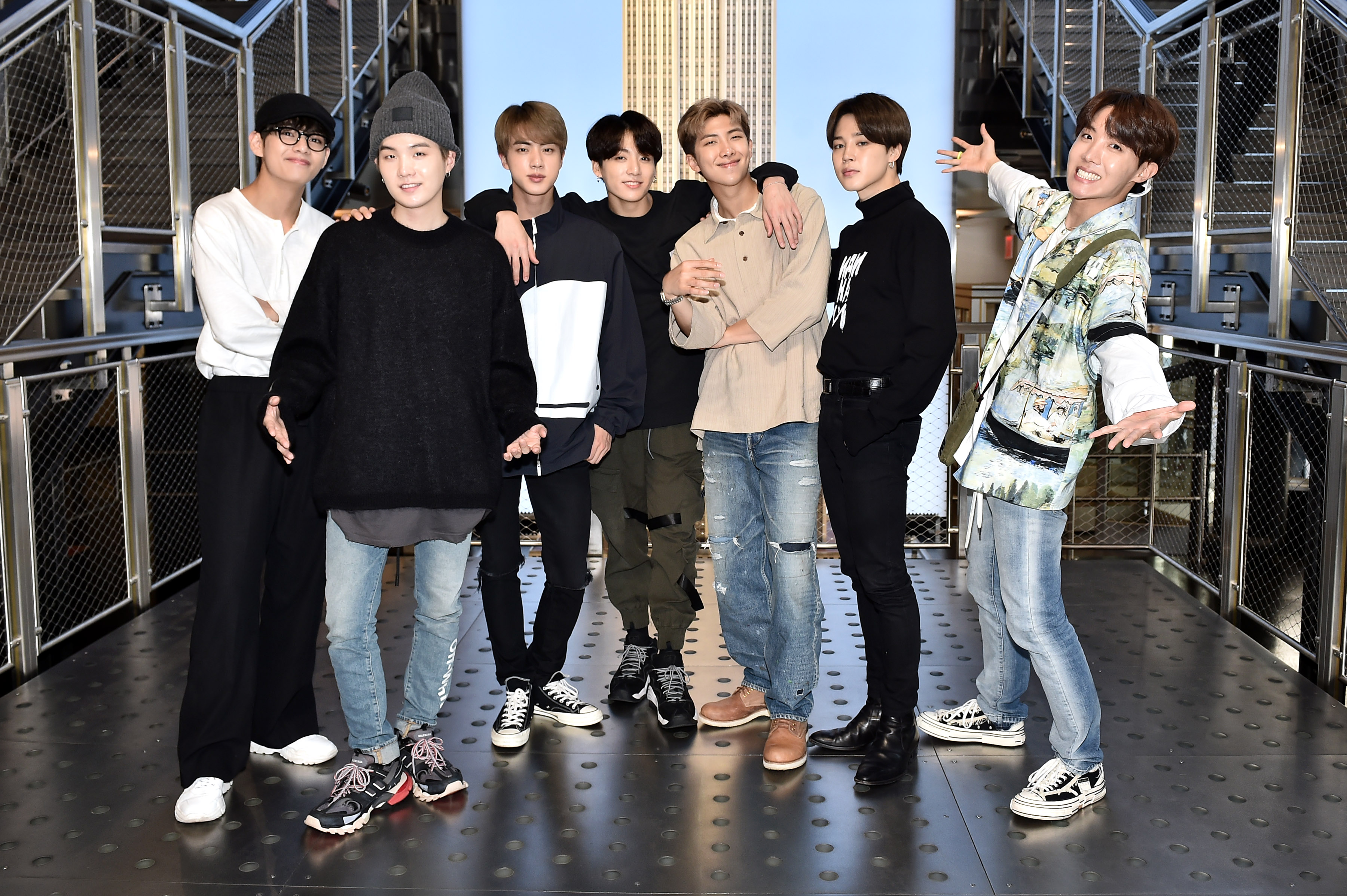 Die Originale: V, Suga, Jin, Jungkook, RM, Jimin, and J-Hope 2019 in New York.