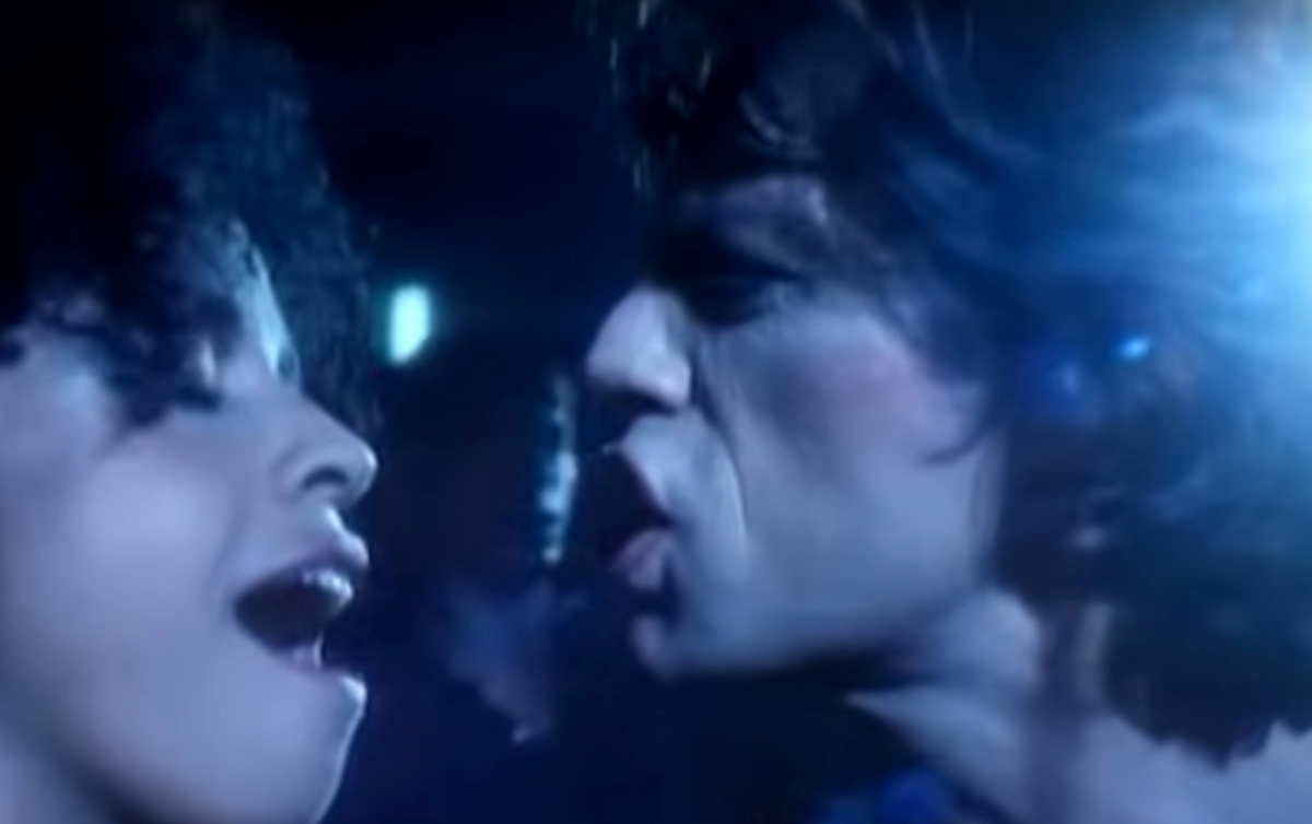 Rae Dawn Chong mit Mick Jagger in „Just Another Night“