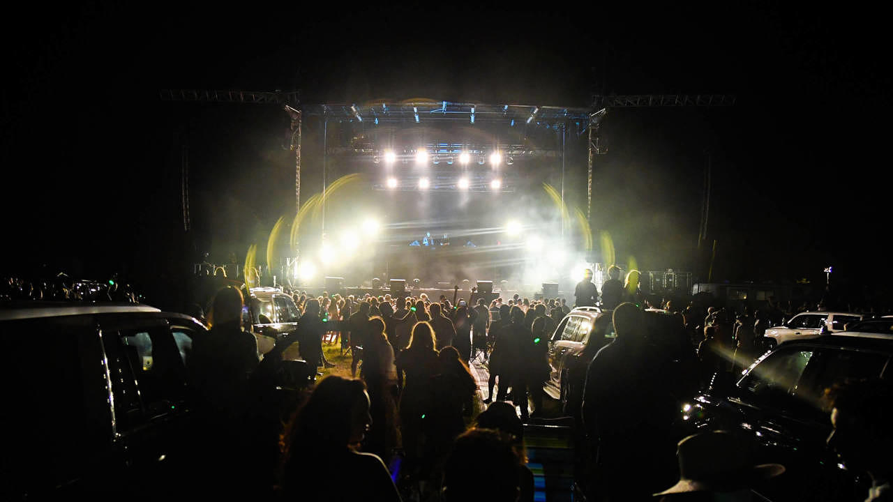 Zahlreiche Musiker*innen leben aufgrund der anhaltenden Coronavirus-Pandemie aktuell am Existenzminimum.