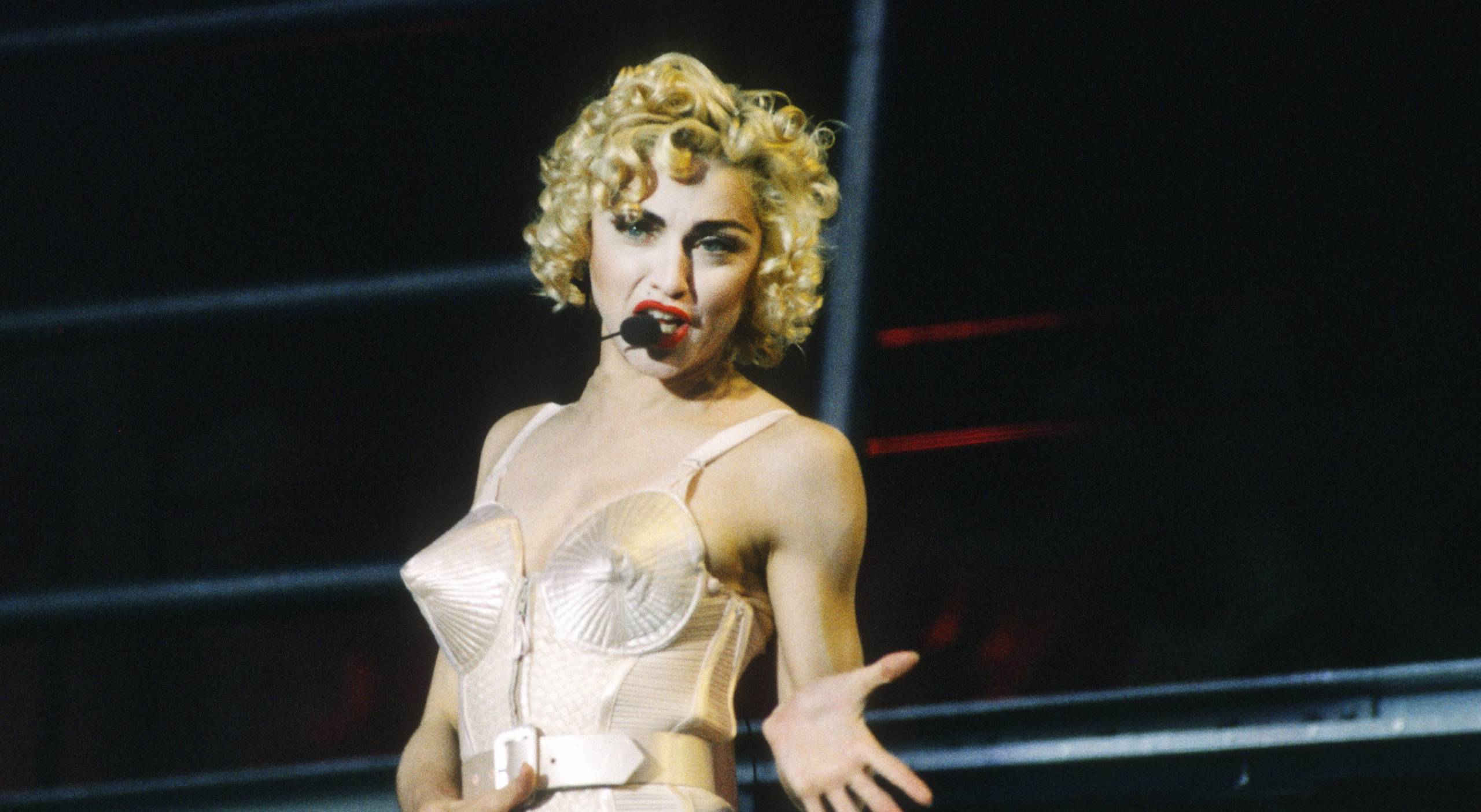 Madonna während ihrer „Blonde Ambition“-Tour