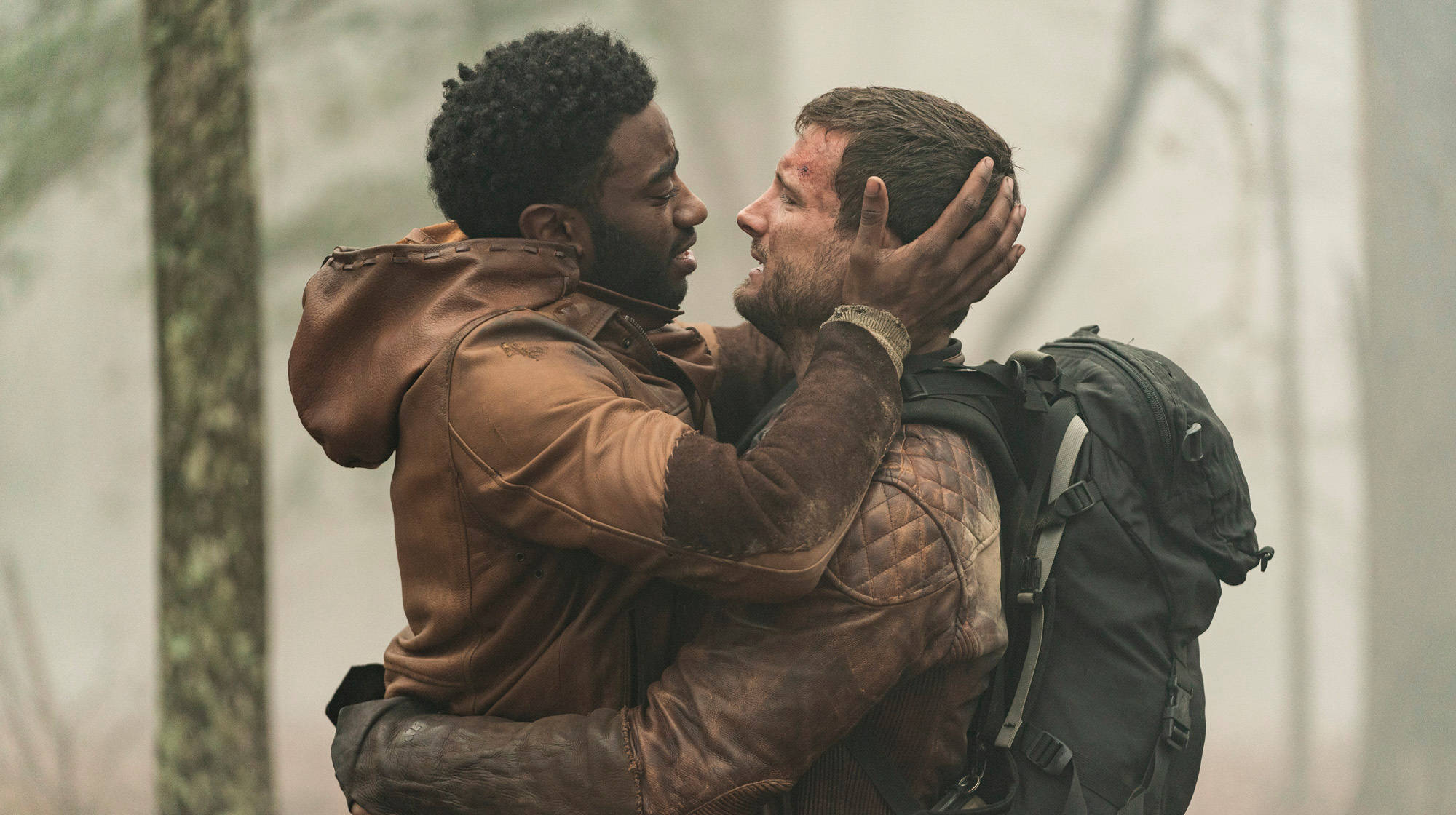 Jelani Alladin und Nico Tortorella spielen im "The Walking Dead"-Spin-Off ein queeres Paar.