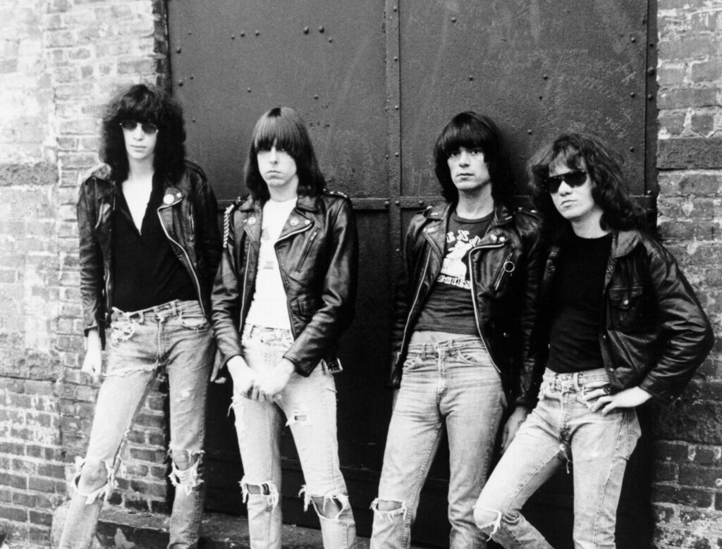 Die 100 besten Musiker The Ramones Essay von Lenny Kaye