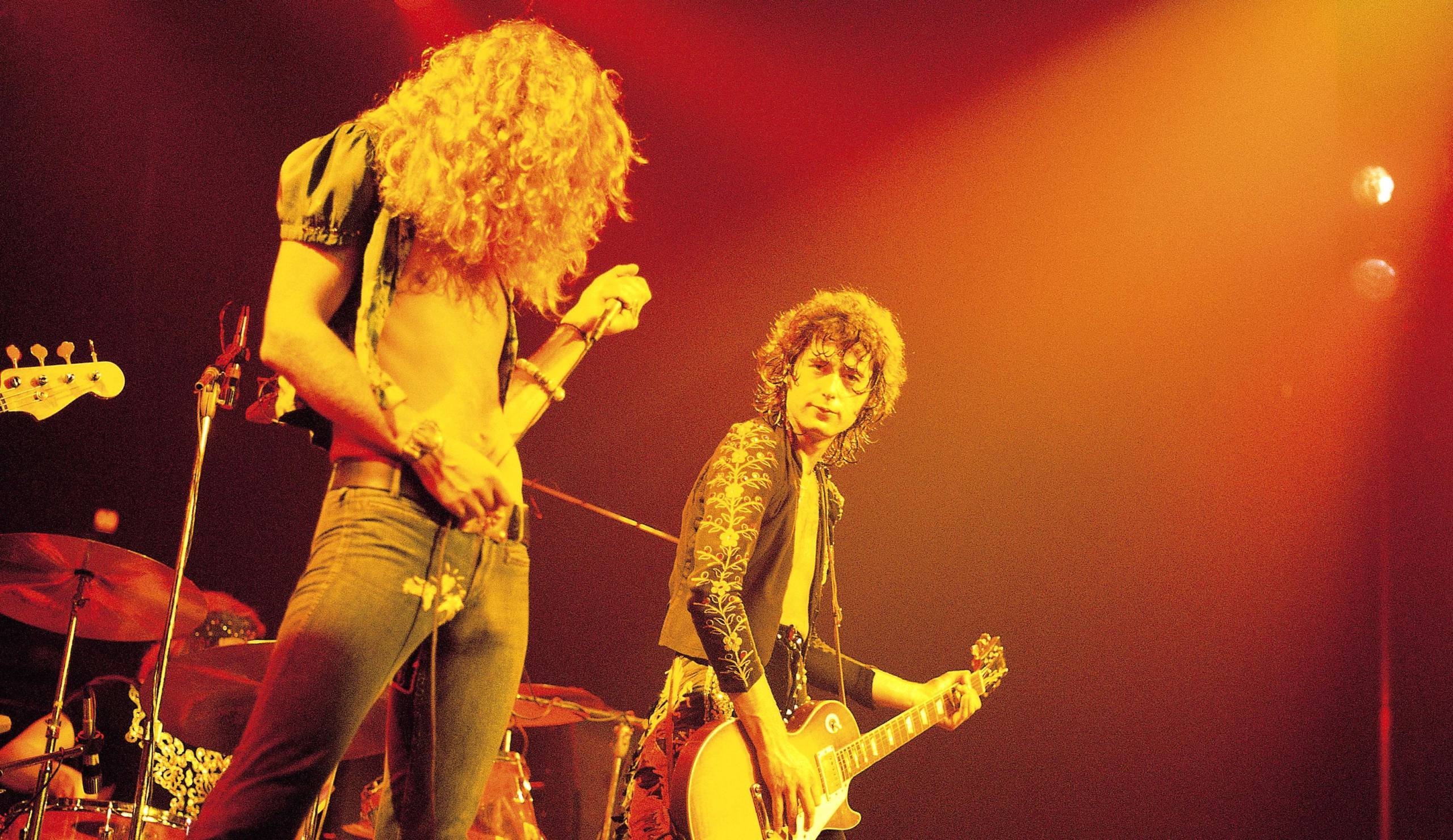 Robert Plant und Jimmy Page während des dritten Konzerts im Madison Square Garden in New York 1973