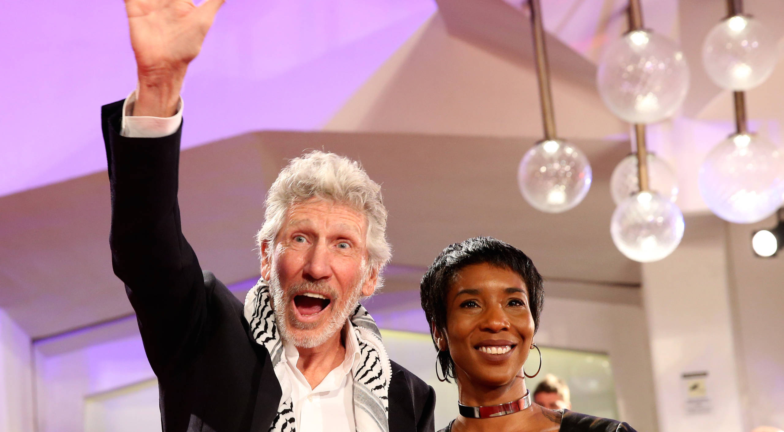 Roger Waters mit seiner Ehefrau Kamilah Chavis