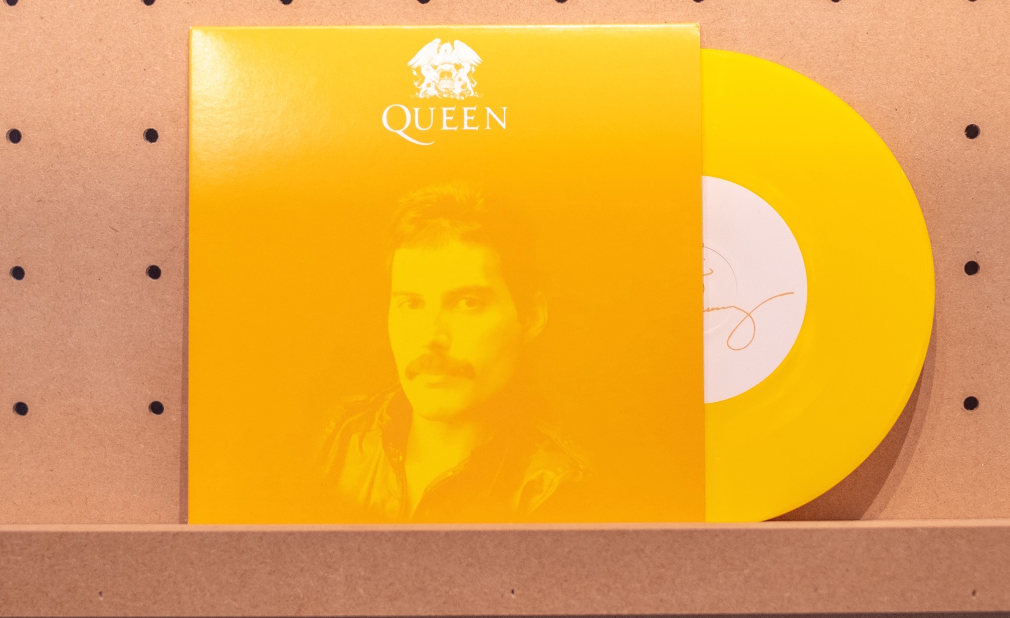 Begehrtes Sammlerobjekt: Limitierte Vinyl-Single mit Songs von Freddie Mercury