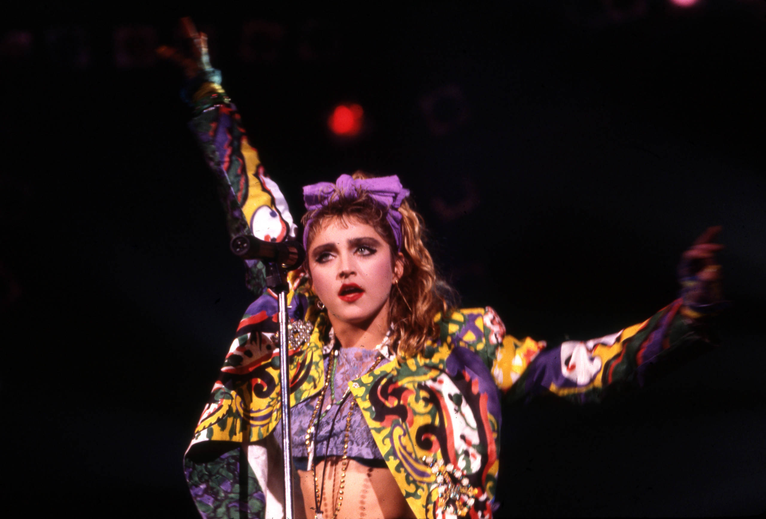 Madonna bei ihrer „Virgin Tour" am 25. Mai 1985 in der Cobo Arena in Detroit, Michigan. (Foto: Ross Marino/Icon and Image/Getty Images)