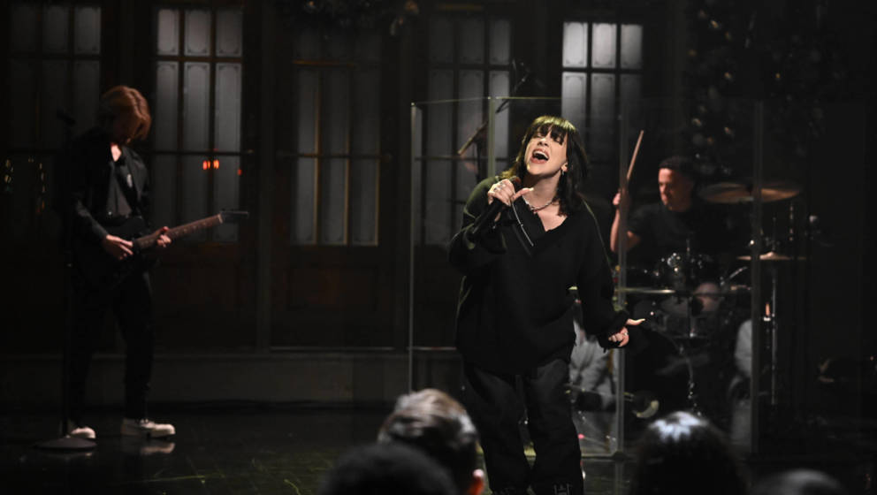 Billie Eilish live am 11. Dezember 2021 bei „Saturday Night Live“
