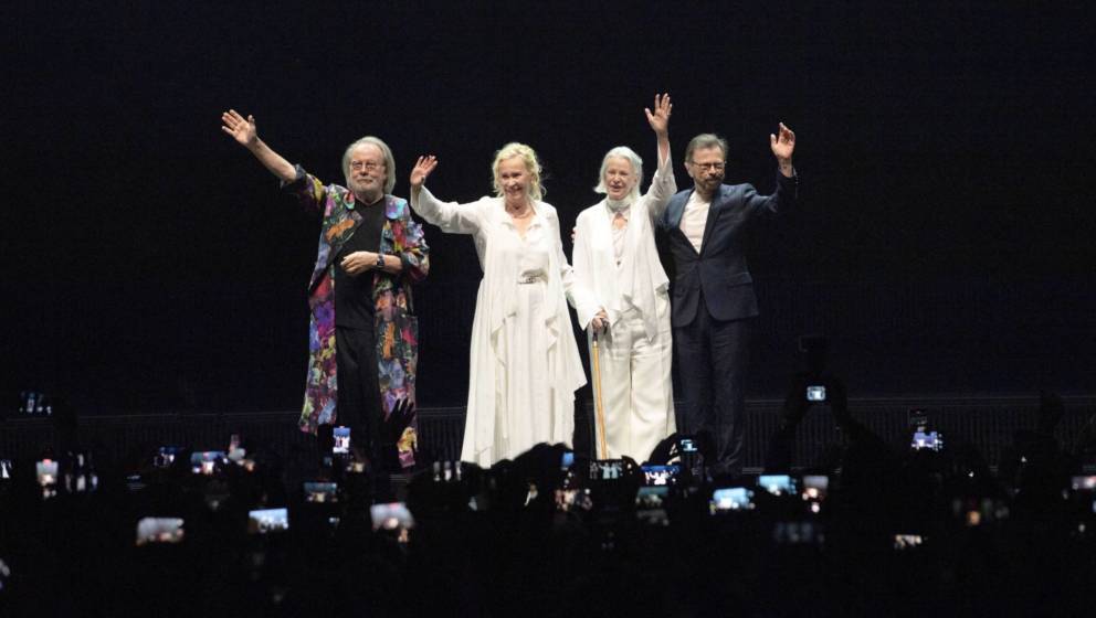 ABBA auf der Bühne bei der Premiere von ABBA „Voyage“ in London