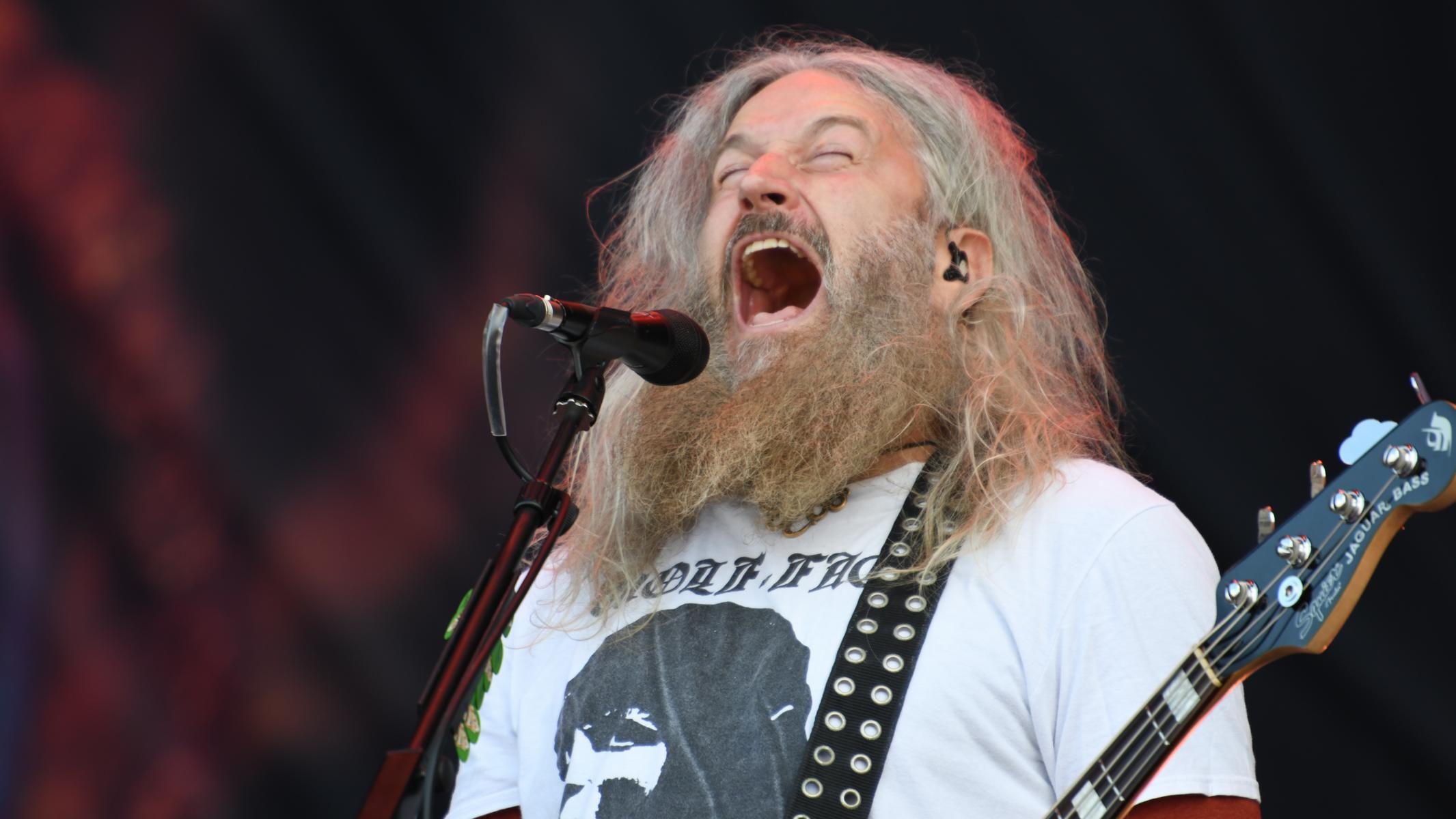 Mastodon MANDORA STAGE