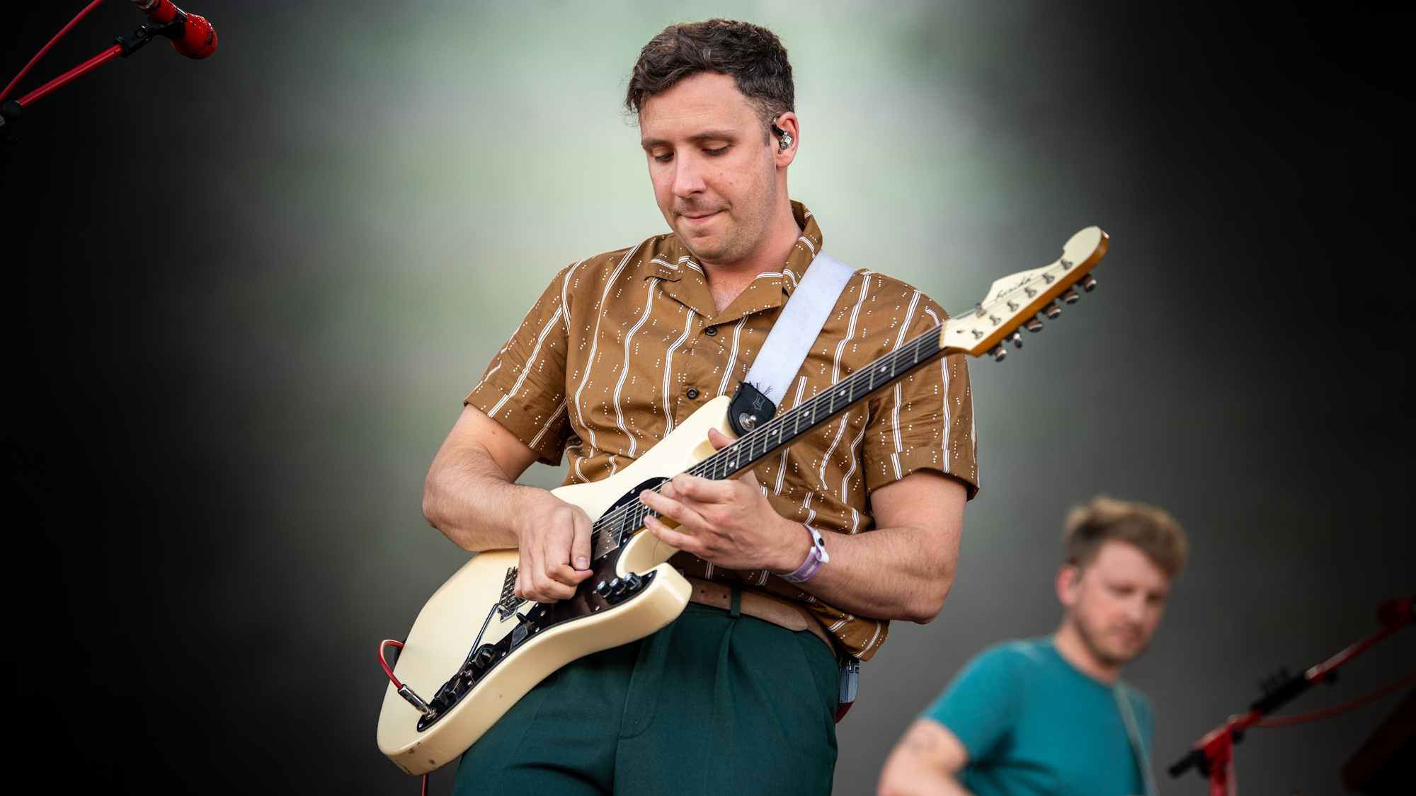 TS22-fri- two door cinema club-2