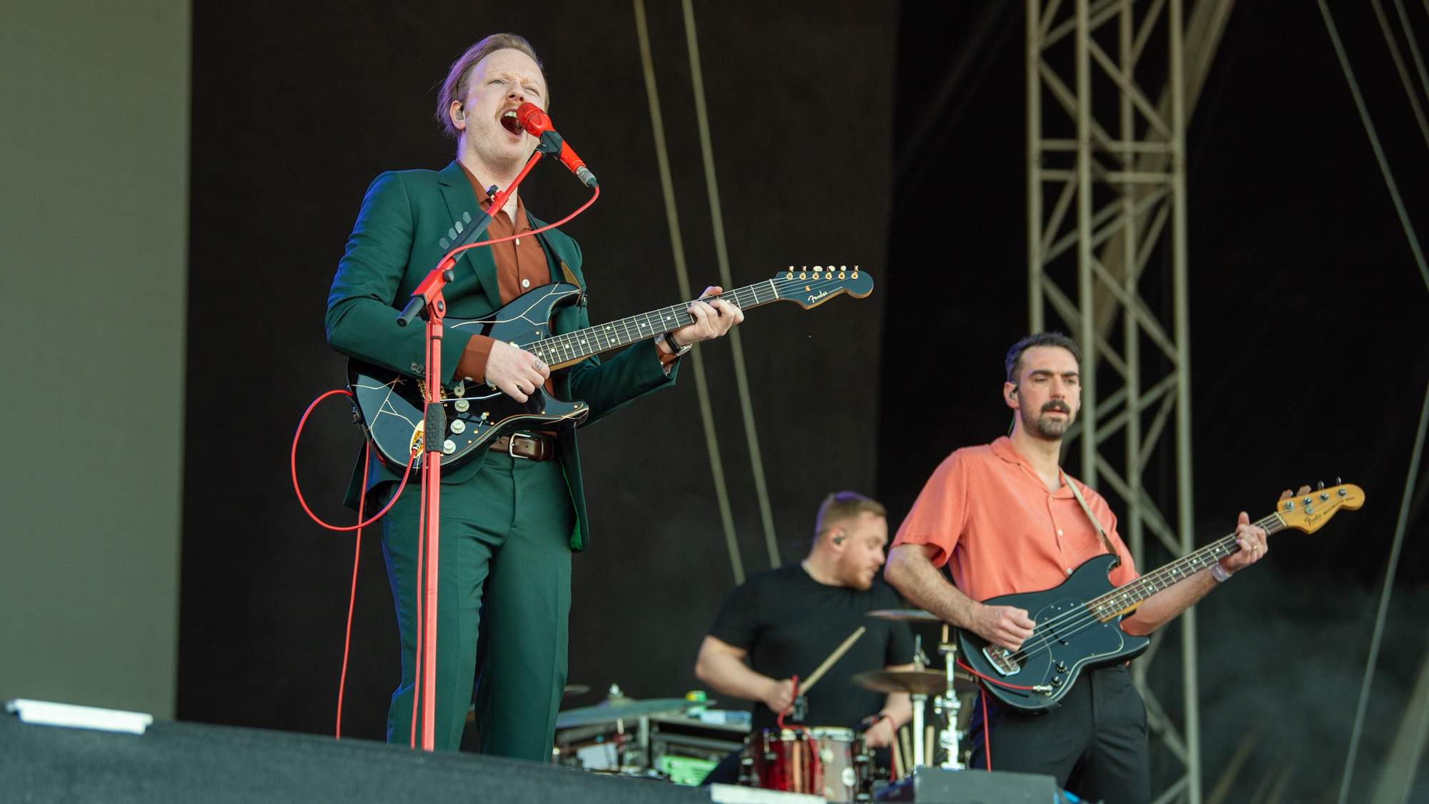 TS22-fri- two door cinema club-5