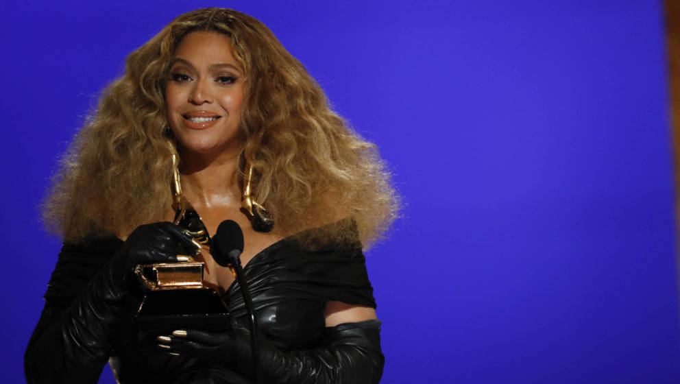 Beyoncé bei den Grammys 2021.