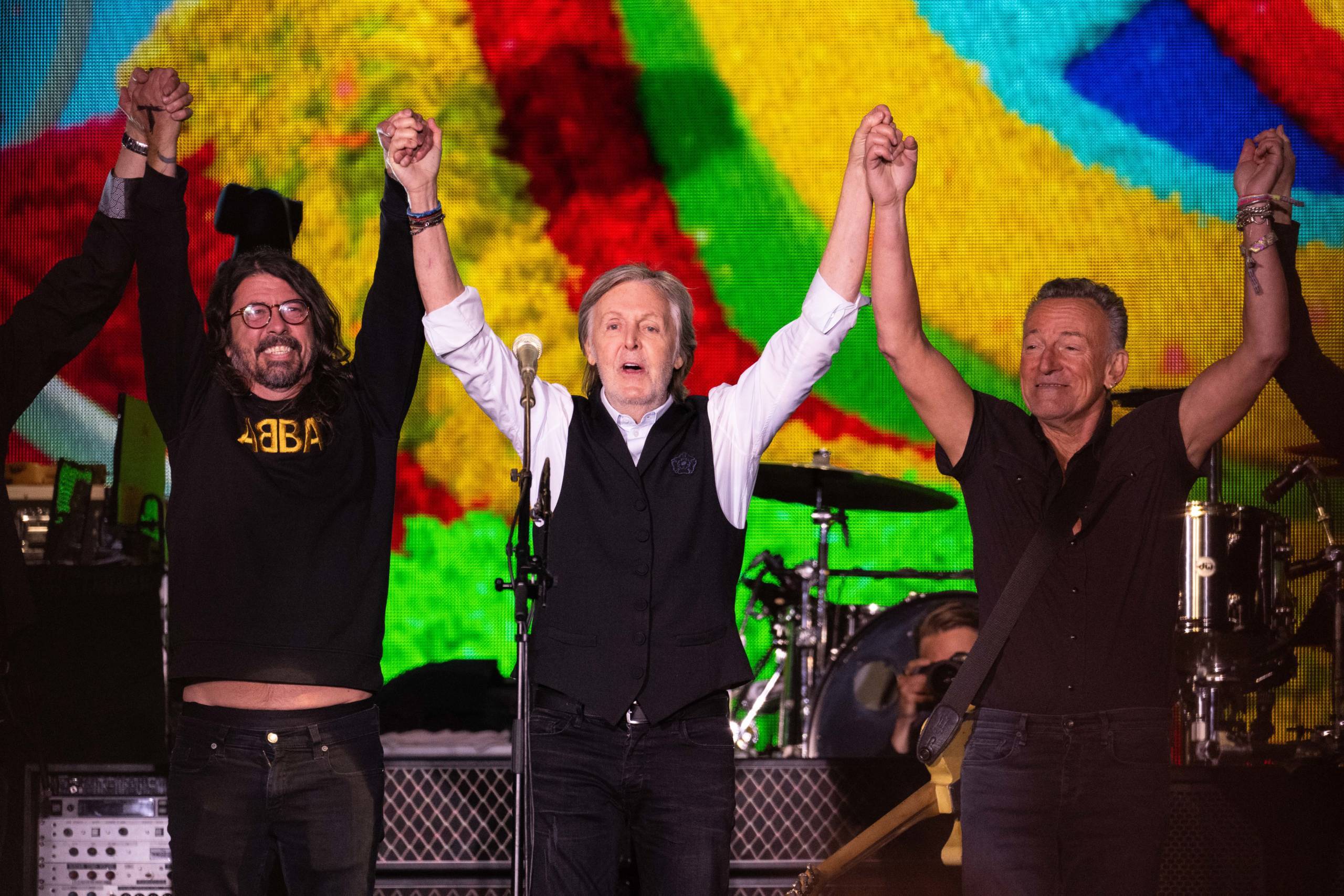 GLASTONBURY, ENGLAND - JUNE 25: Dave Grohl, Paul McCartney and Bruce Springsteen perform on The Pyramid Stage during day f...
