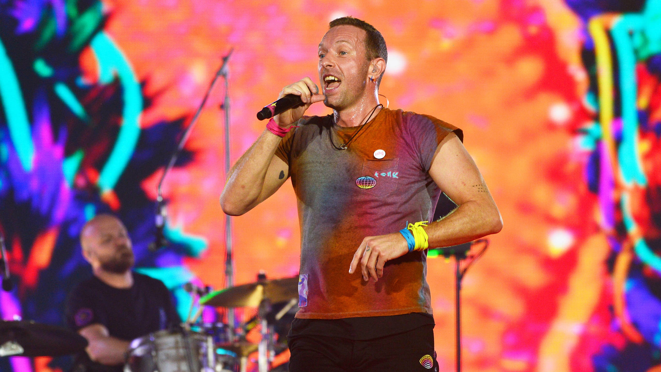 Chris Martin von Coldplay live im Wembley Stadion, 2022