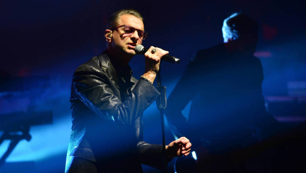 London, England: Dave Gahan von Depeche Mode live, 2021.