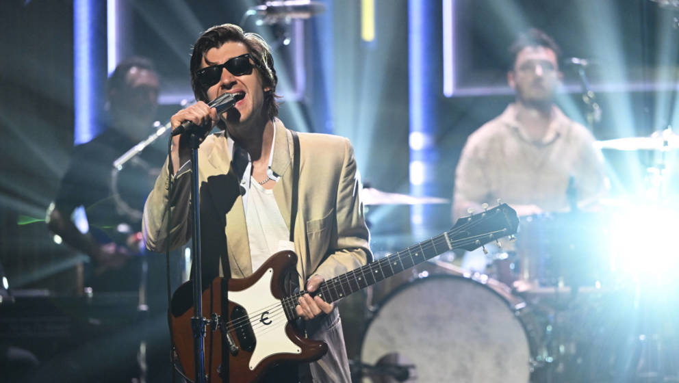 Arctic Monkeys live in „The Tonight Show Starring Jimmy Fallon“, 29. September 2022