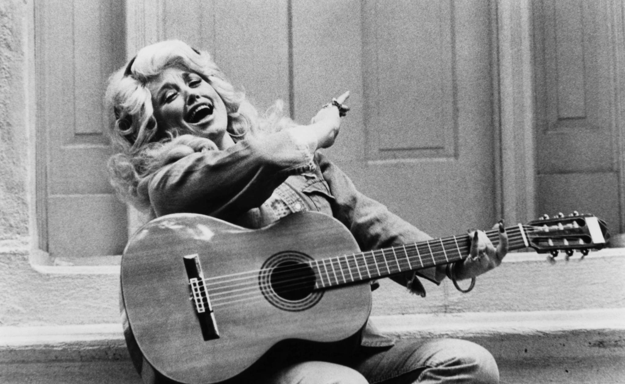 20 großartige DollyPartonSongs, die nur HardcoreFans kennen