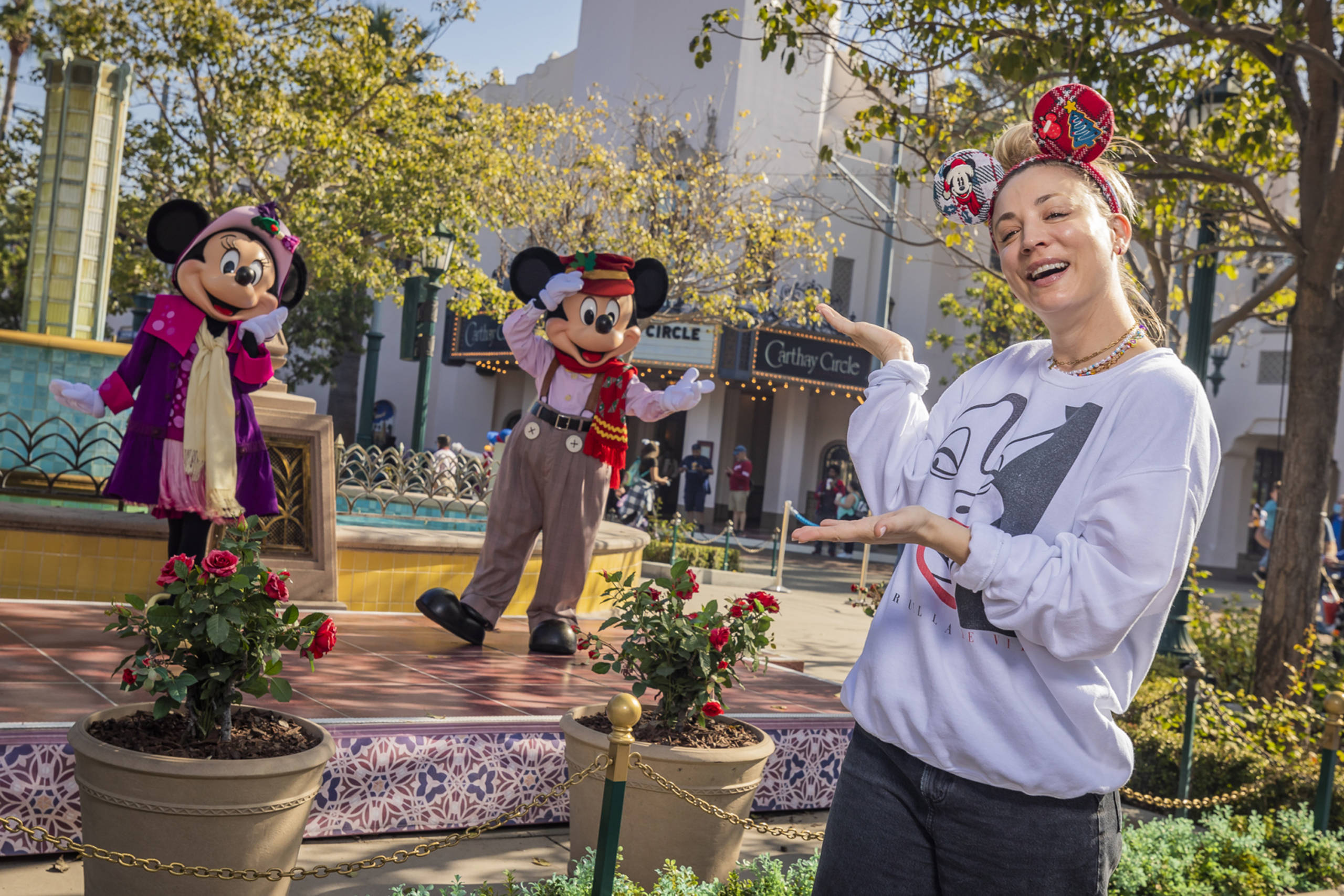 ANAHEIM, CA - DECEMBER 01: In this handout photo provided by Disneyland Resort, Kaley Cuoco celebrates her birthday on Dec...