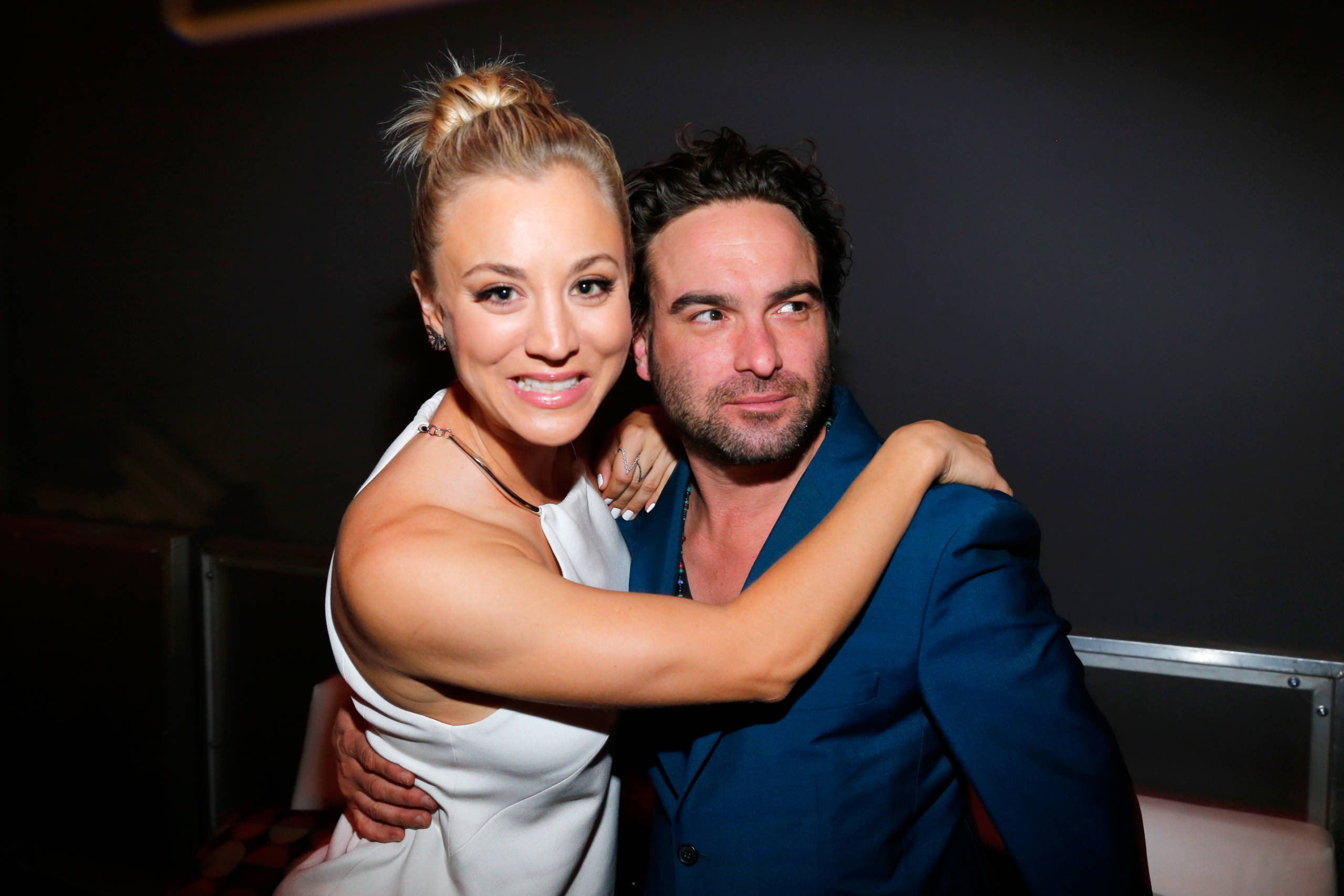 LOS ANGELES, CA - NOVEMBER 05:  Actors Kaley Cuoco (L) and Johnny Galecki attend the Fallout 4 video game launch event in ...