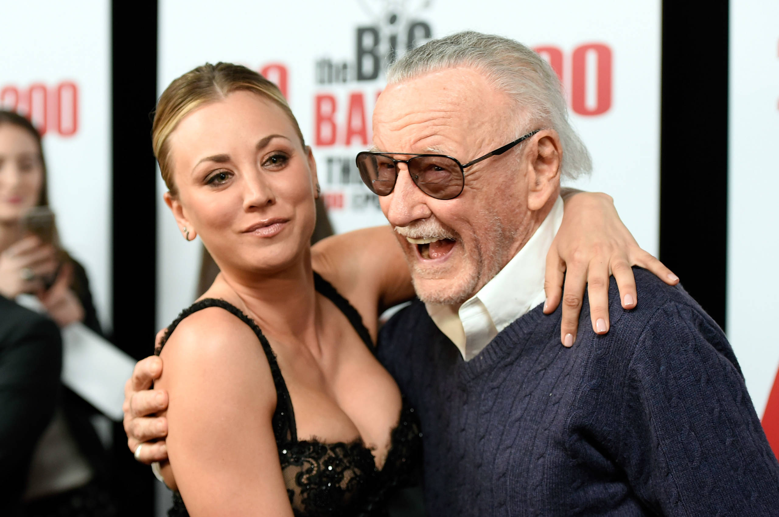 LOS ANGELES, CA - FEBRUARY 20:  Actress Kaley Cuoco and comic book writer Stan Lee arrive at CBS's "The Big Bang Theory" C...