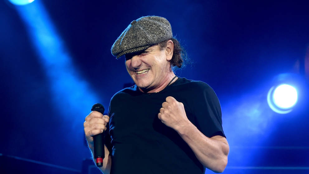 LOS ANGELES, CA - SEPTEMBER 28:  Singer Brian Johnson of AC/DC performs at Dodger Stadium on September 28, 2015 in Los Angele