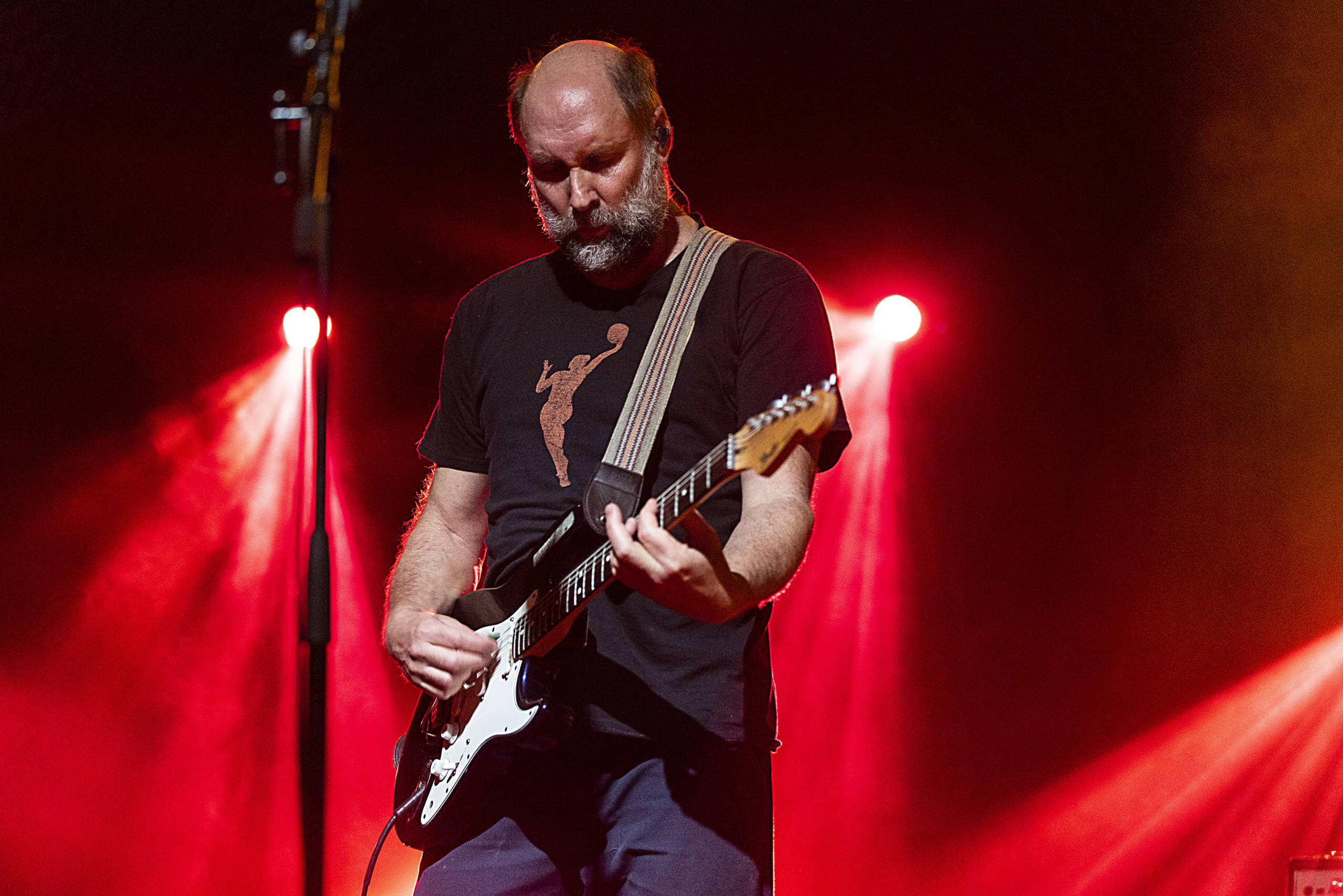 Doug Martsch, Sänger und Gitarrist vin „Built to Spill“ bei einem Auftritt im Mai 2022