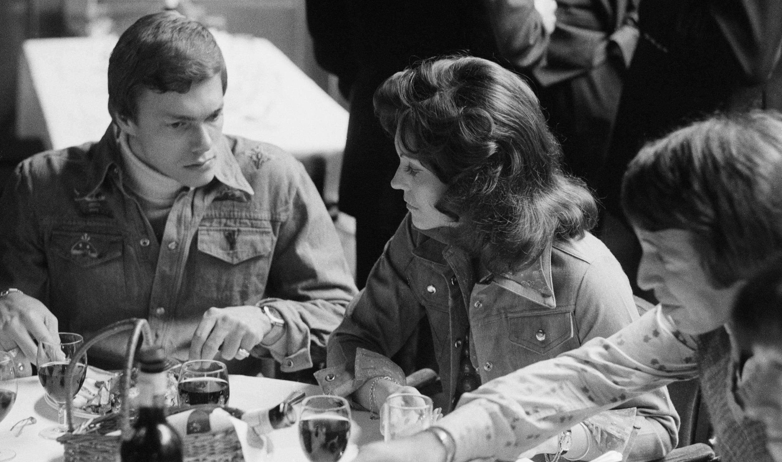 American pop duo The Carpenters, Karen Carpenter (1950 - 1983, centre) and her brother Richard (left), London, 9th Februar...