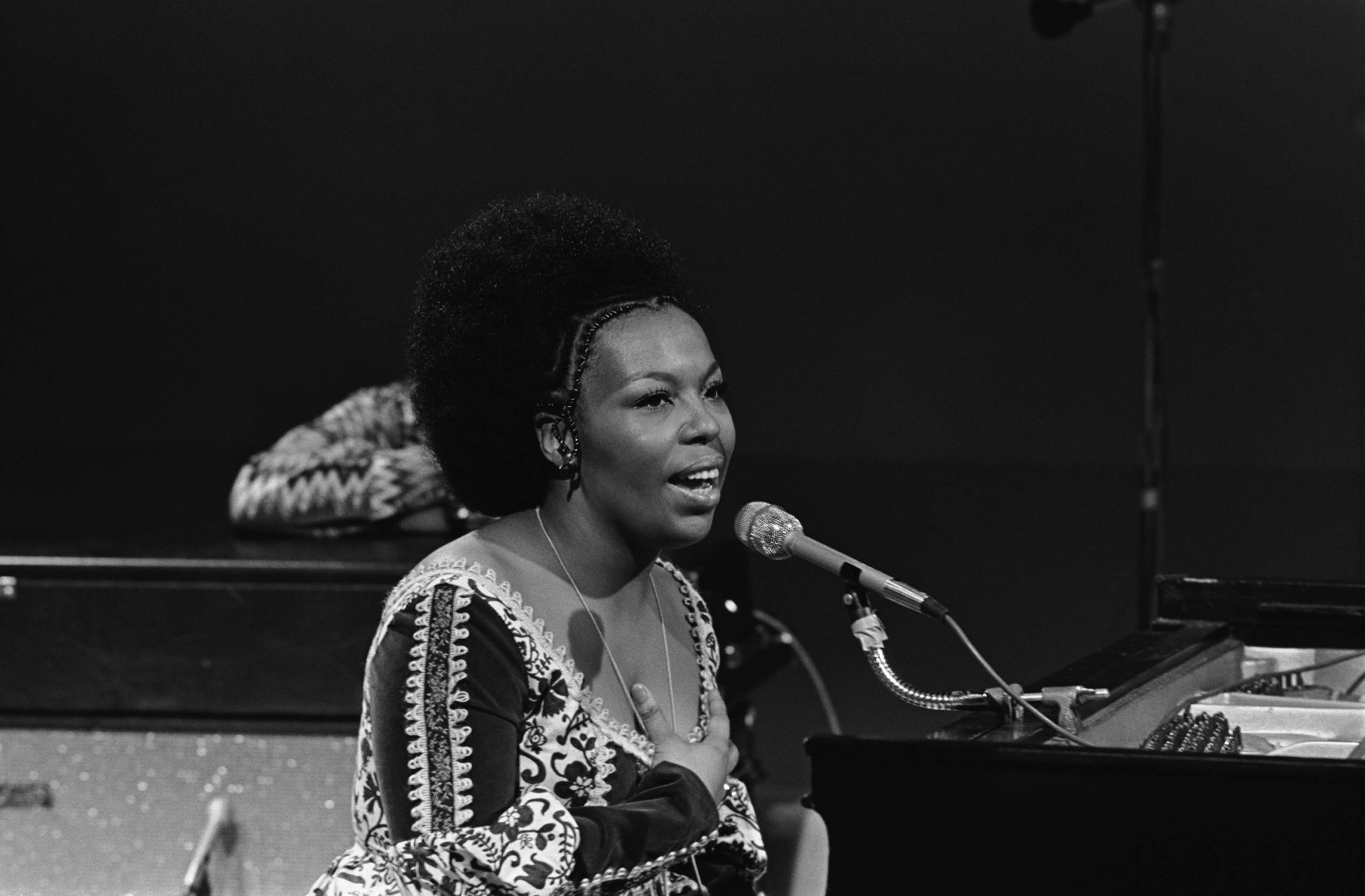 TALKING WITH A GIANT -- Aired 02/10/1973 -- Pictured: Singer Roberta Flack  (Photo by Gary Wagner/NBCU Photo Bank/NBCUnive...