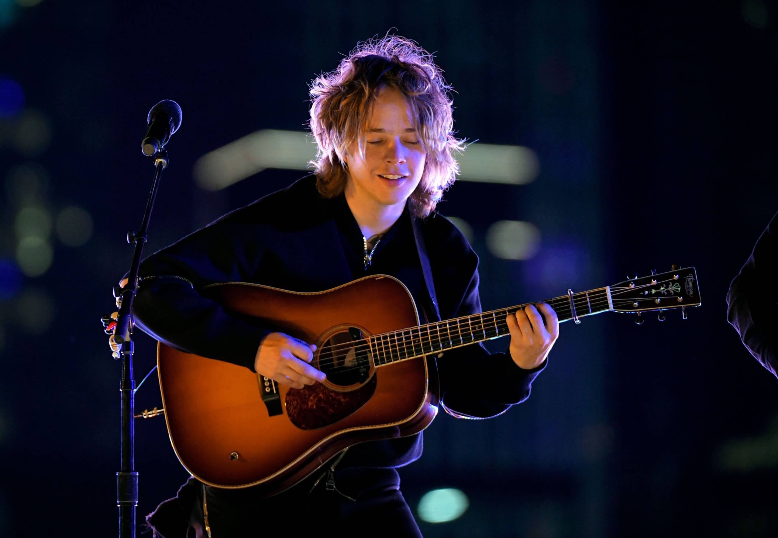 Billy Strings auf der Bühne im April 2022.