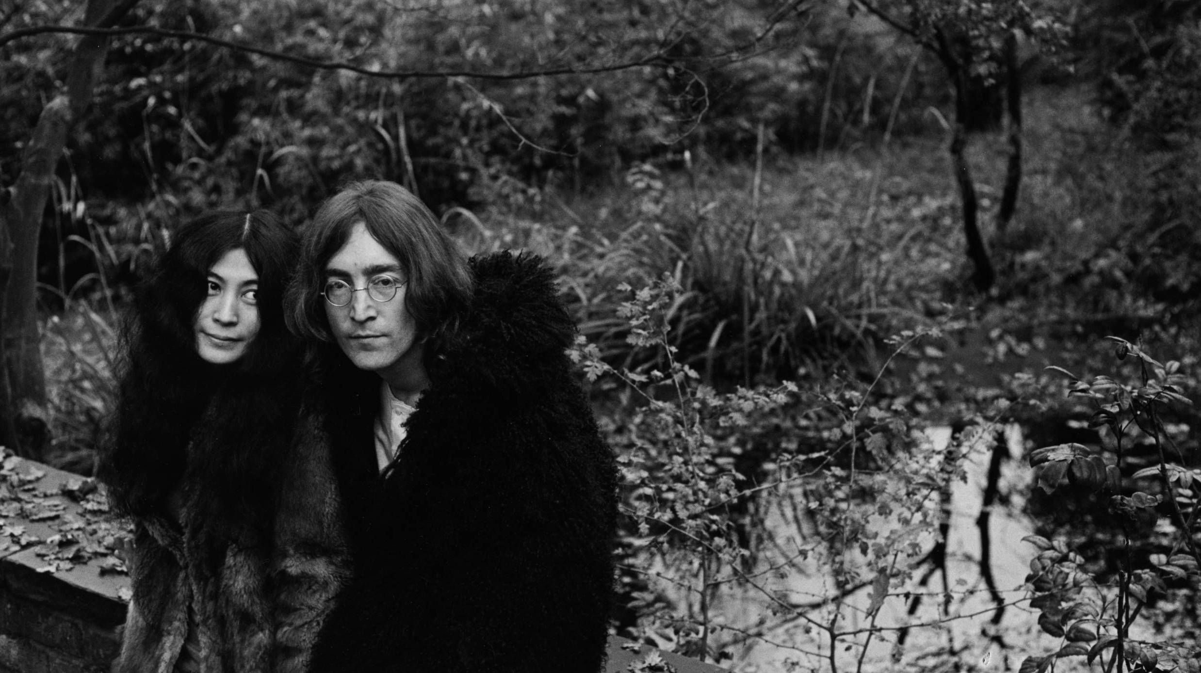 Portrait of Japanese-born artist and musician Yoko Ono and British musican and artist John Lennon (1940 - 1980), December ...
