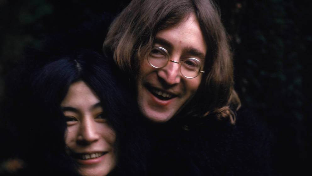 Japanese-born artist and musician Yoko Ono and British musican and artist John Lennon (1940 - 1980), December 1968. (Photo by