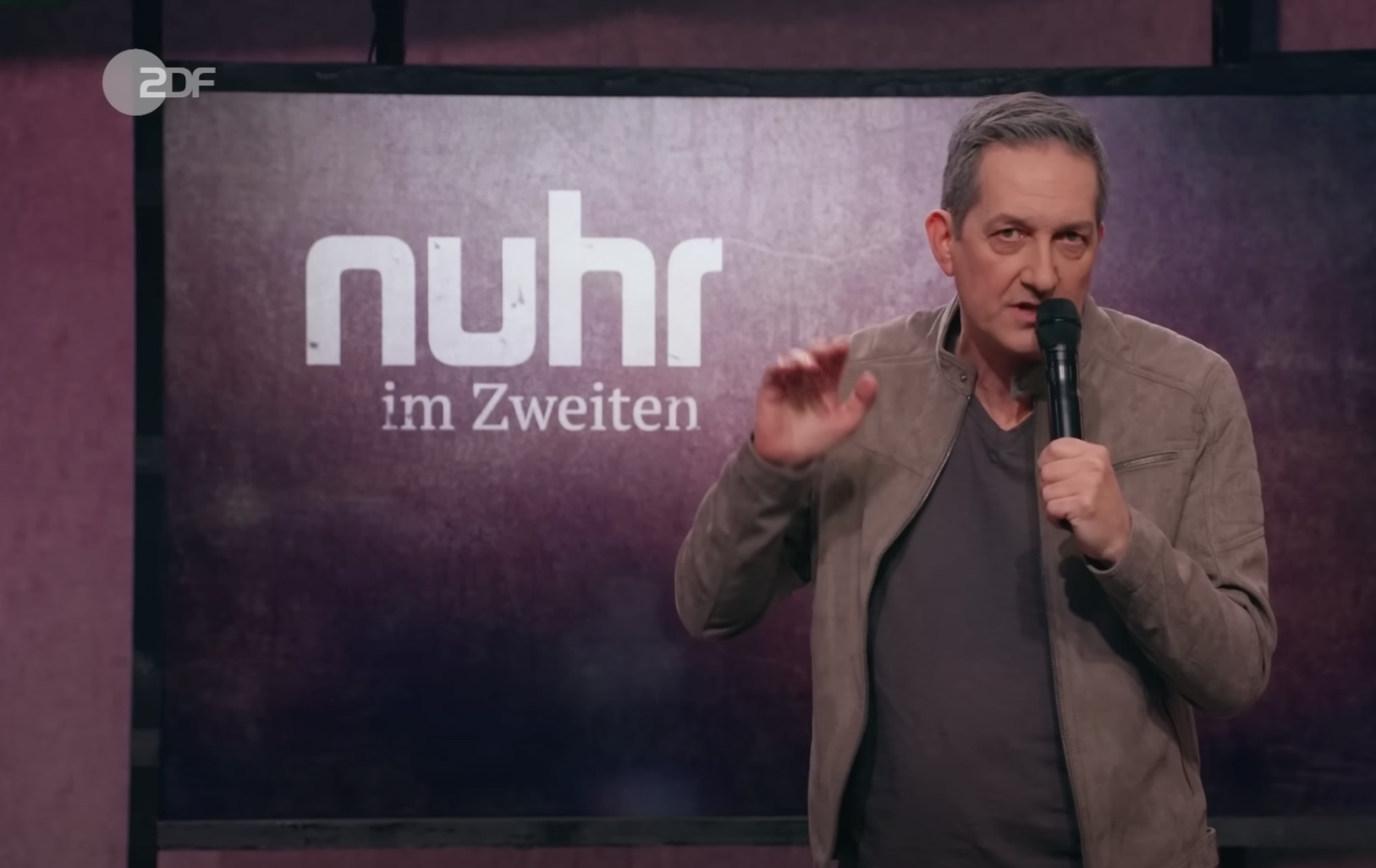 Täuschend echt: Sebastian Rüger als Dieter Nuhr im „ZDF Magazin Royale"