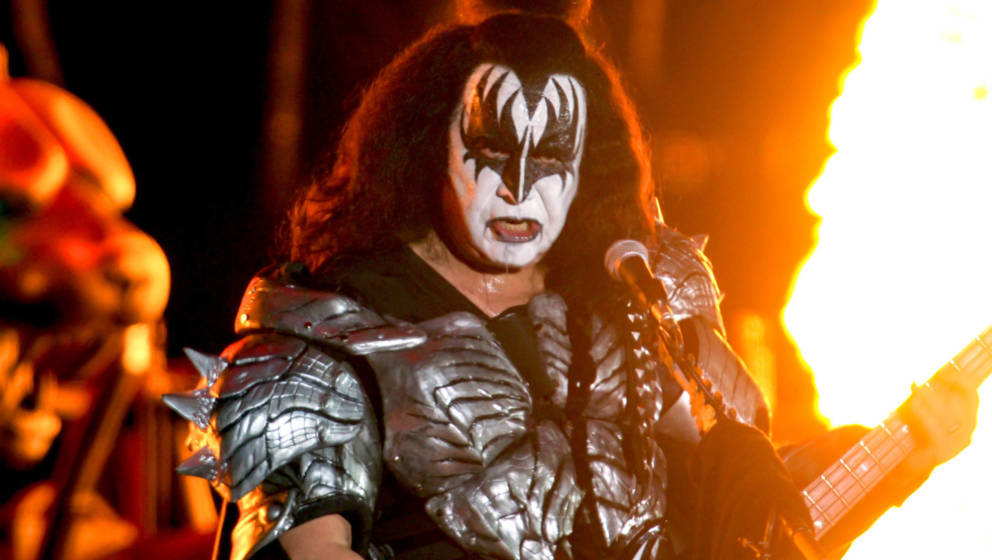 Gene Simmons von der Band Kiss performt live auf der Bühne des „Hell & Heaven Metal Fest“ in Toluca, Mexiko am 4. Dezemb