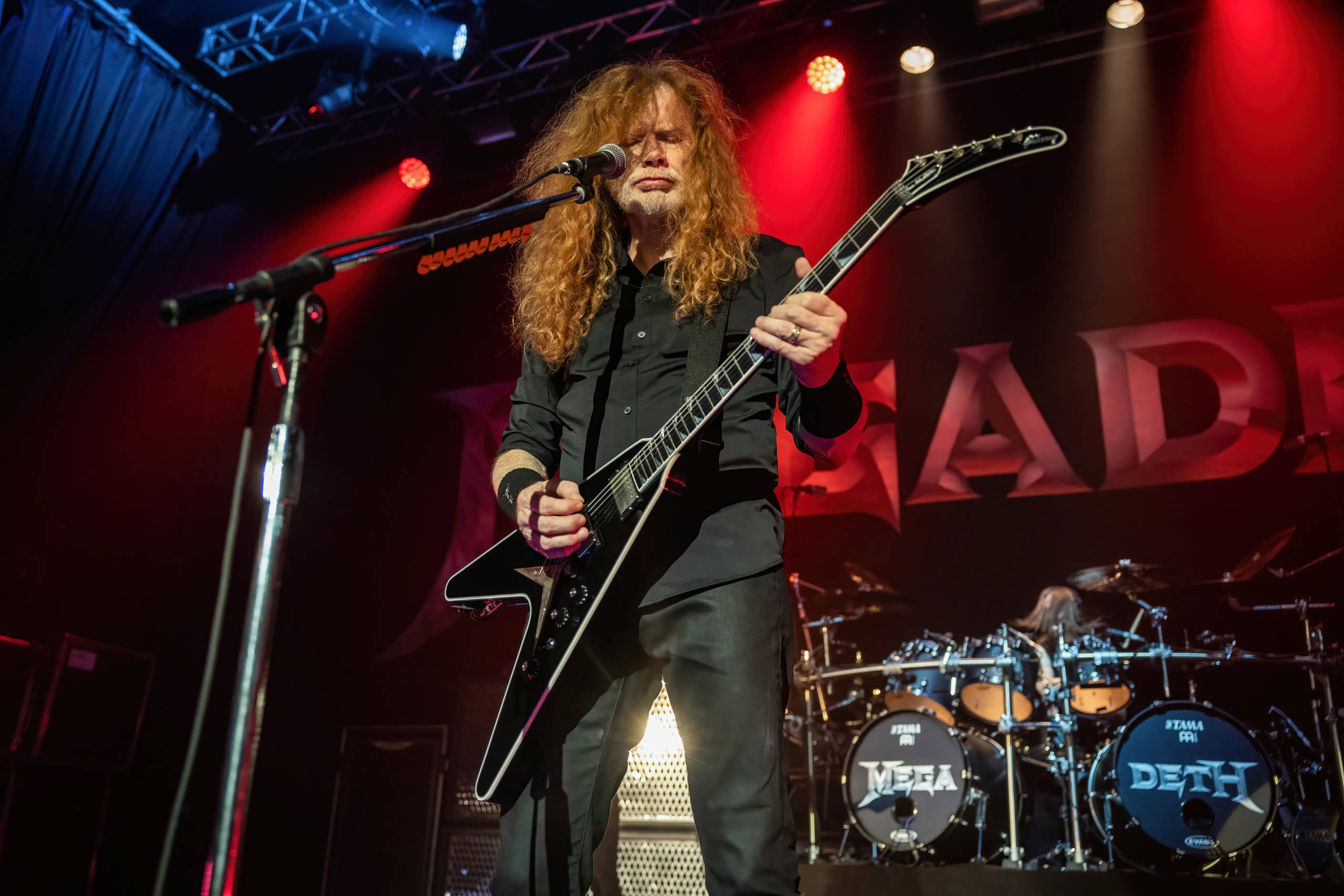 Dave Mustaine mit MEGADETH auf der Bühne.