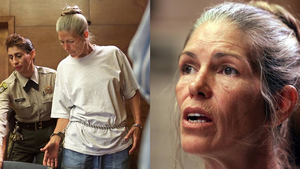 Links: Die Justizvollzugsbeamtin Sandra Fuentes (L) hilft der Insassin Leslie Van Houten (R), als sie am 28. Juni 2002 in der