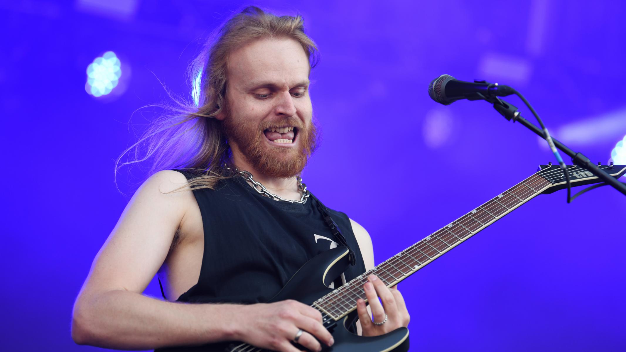 230602 12 Employed To Serve 0007