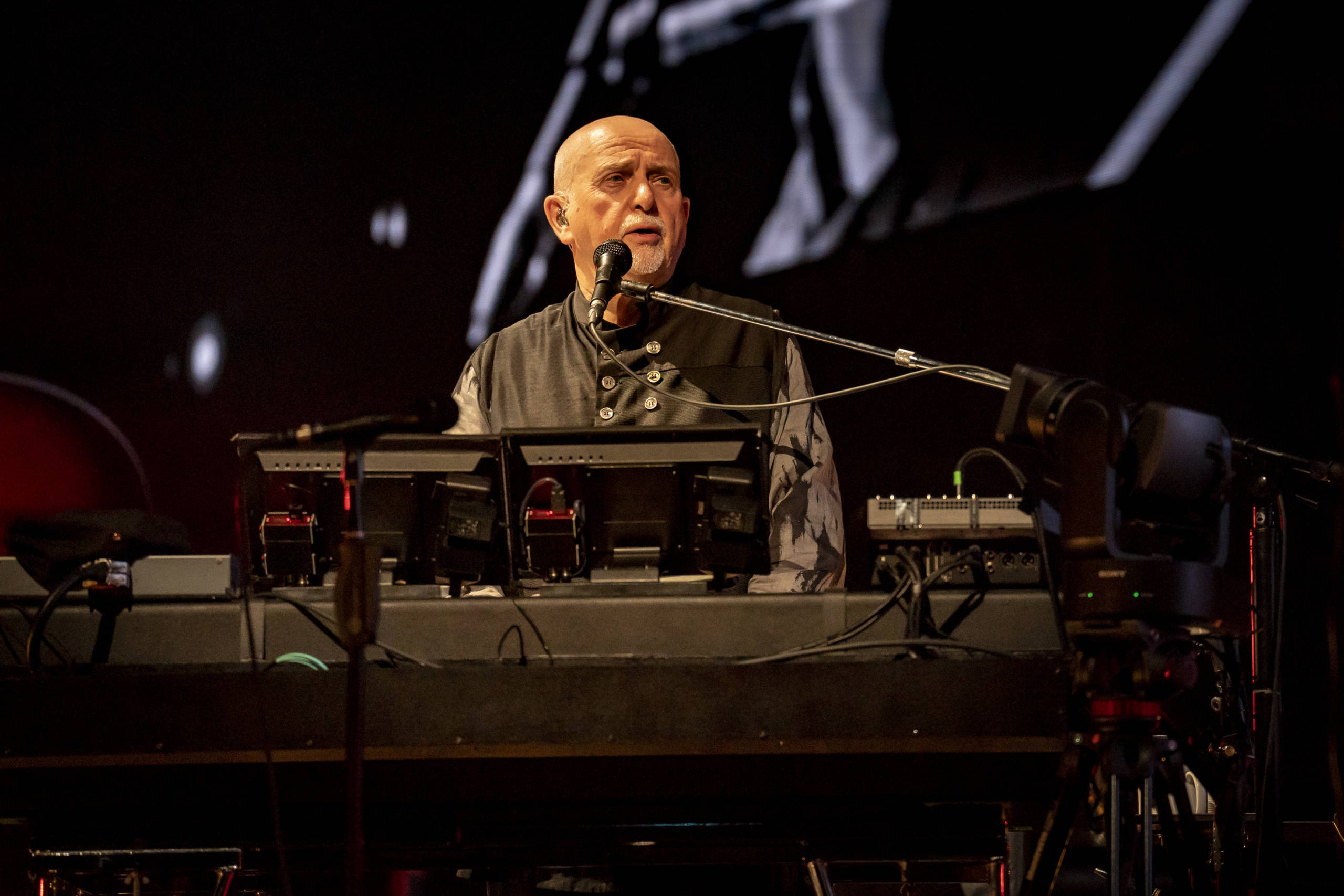 Peter Gabriel live