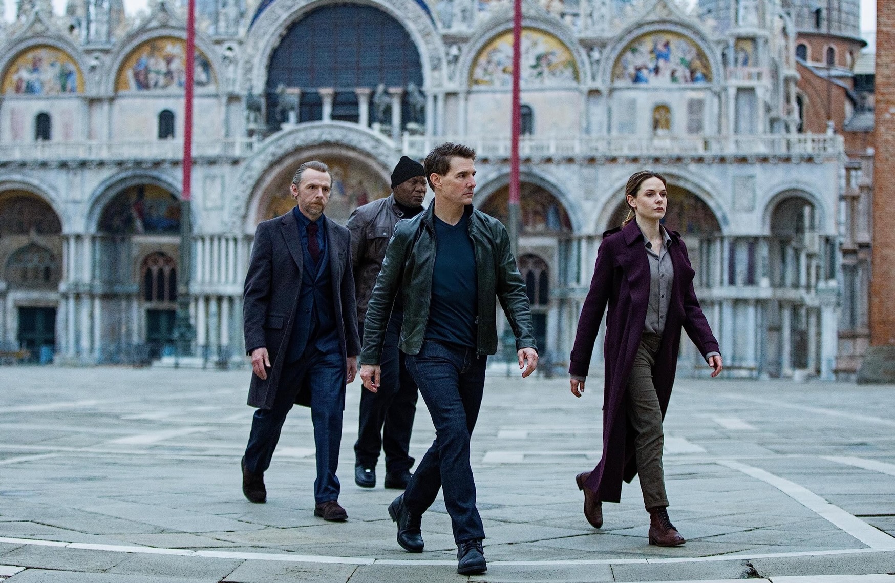 (V. l. n. r.) Simon Pegg, Ving Rhames, Tom Cruise und Rebecca Ferguson in „Mission: Impossible – Dead Reckoning Teil Eins“
