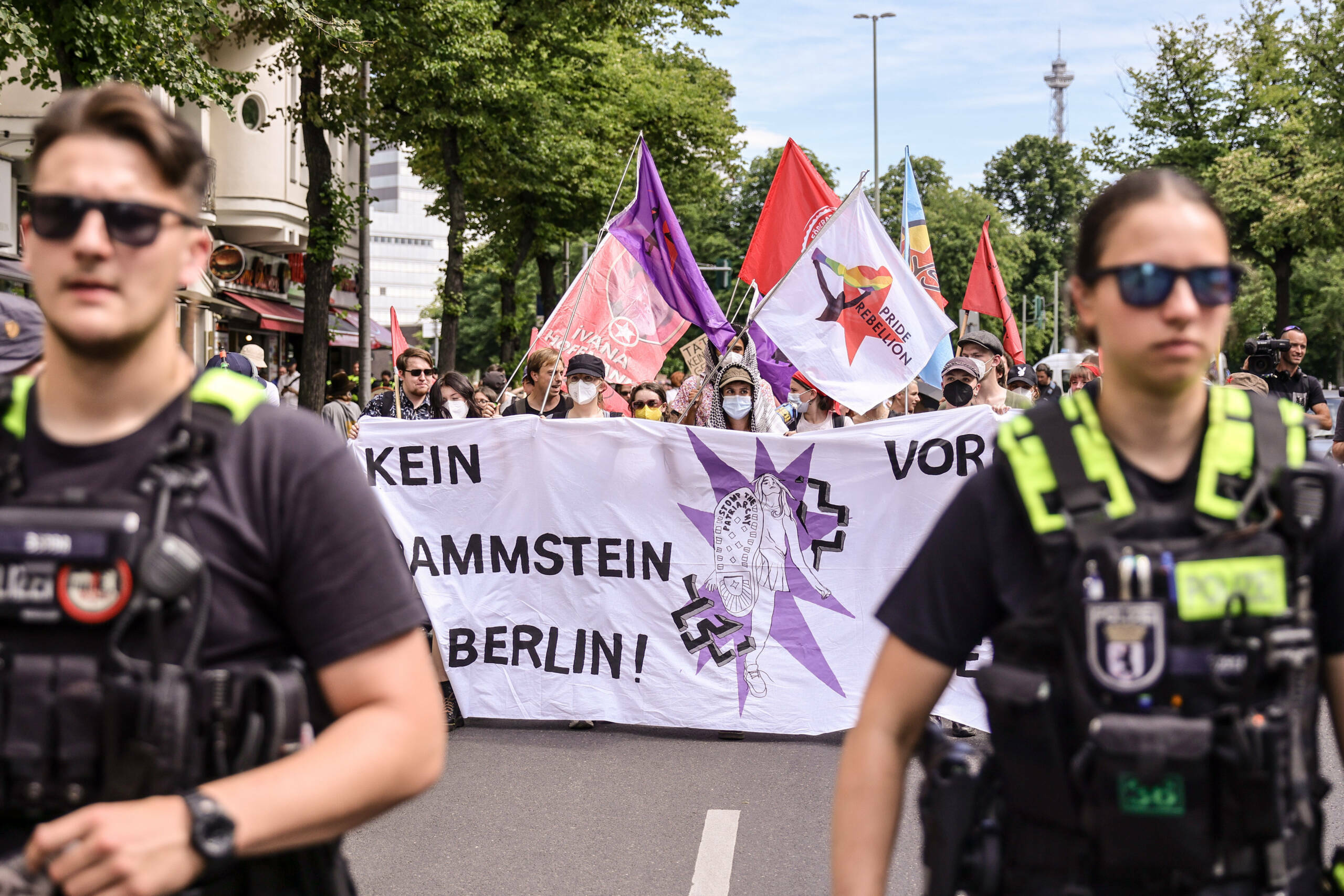 Auch eine Absage der Konzerte war mehrfach gefordert worden.