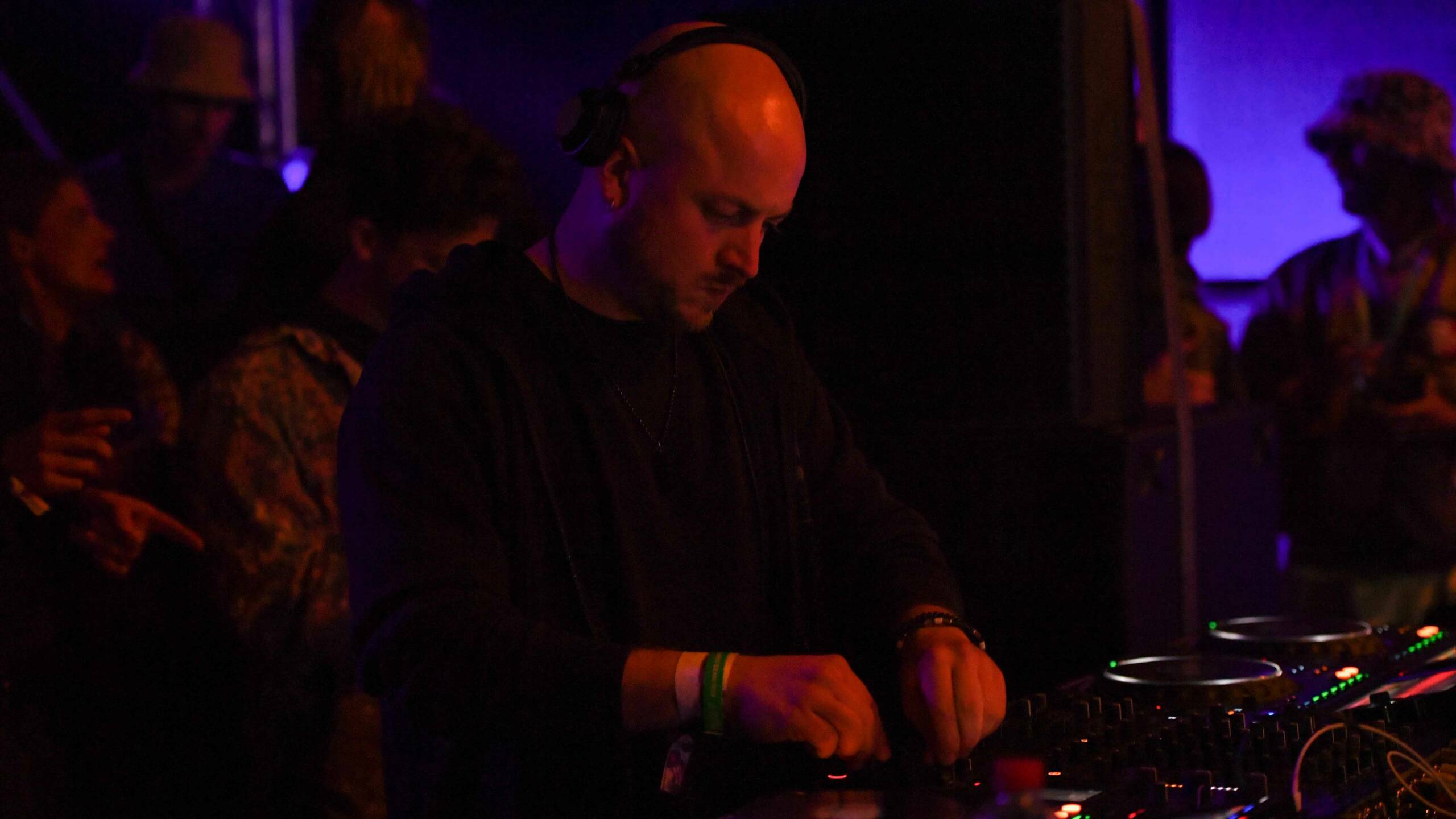 20.07.2023, Seeflughafen Nordholz, Cuxhaven, GER, Deichbrand Festival 2023, im Bild
"ROMAN ADAM"
Foto © Rojahn